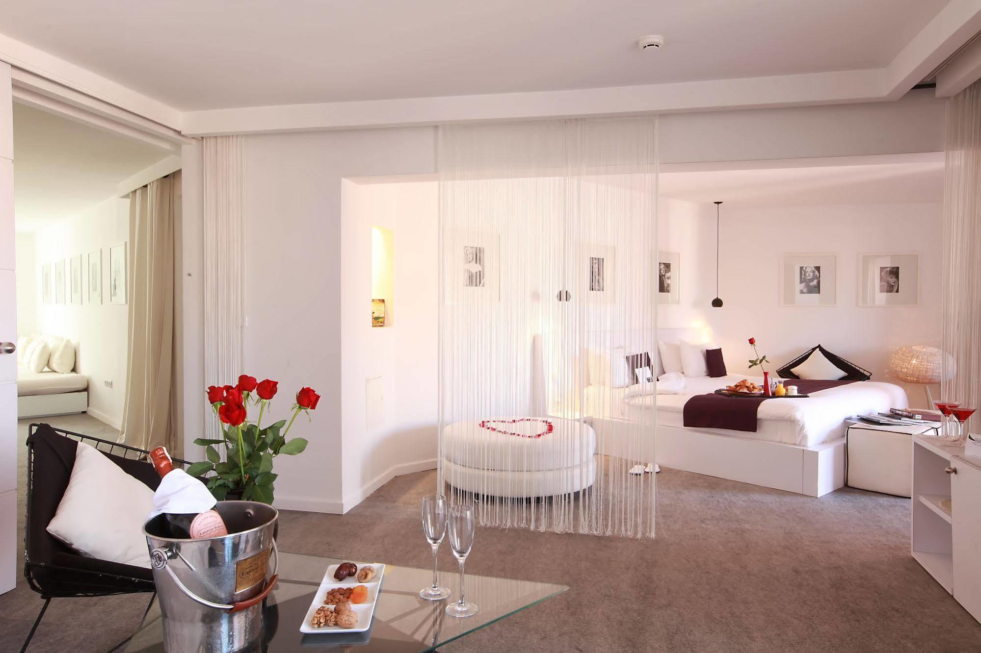 Bab Hotel 4*